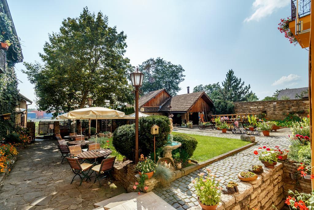 Penzion - Restaurant Atrium Poprad Exteriér fotografie