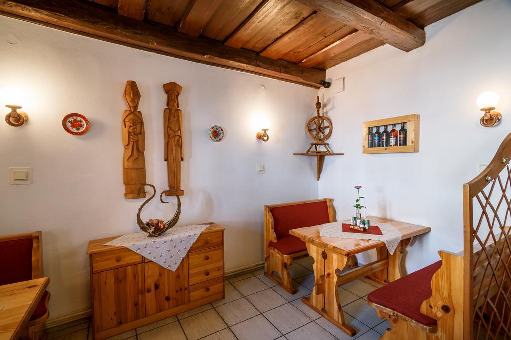 Penzion - Restaurant Atrium Poprad Exteriér fotografie
